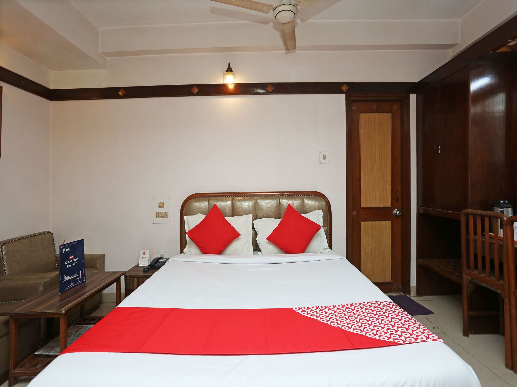 Hotel Amrit Regency Gauháti Kültér fotó