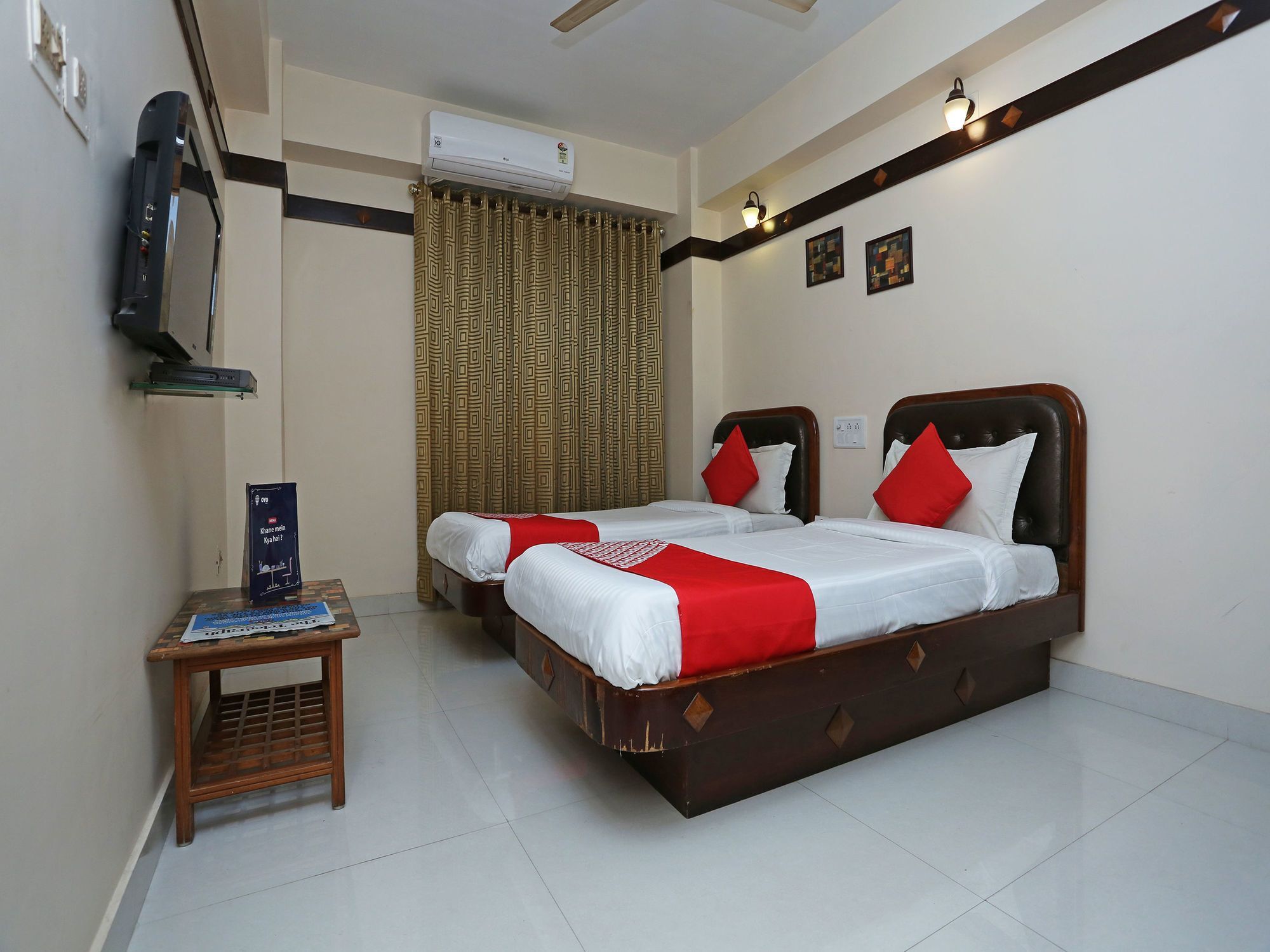 Hotel Amrit Regency Gauháti Kültér fotó
