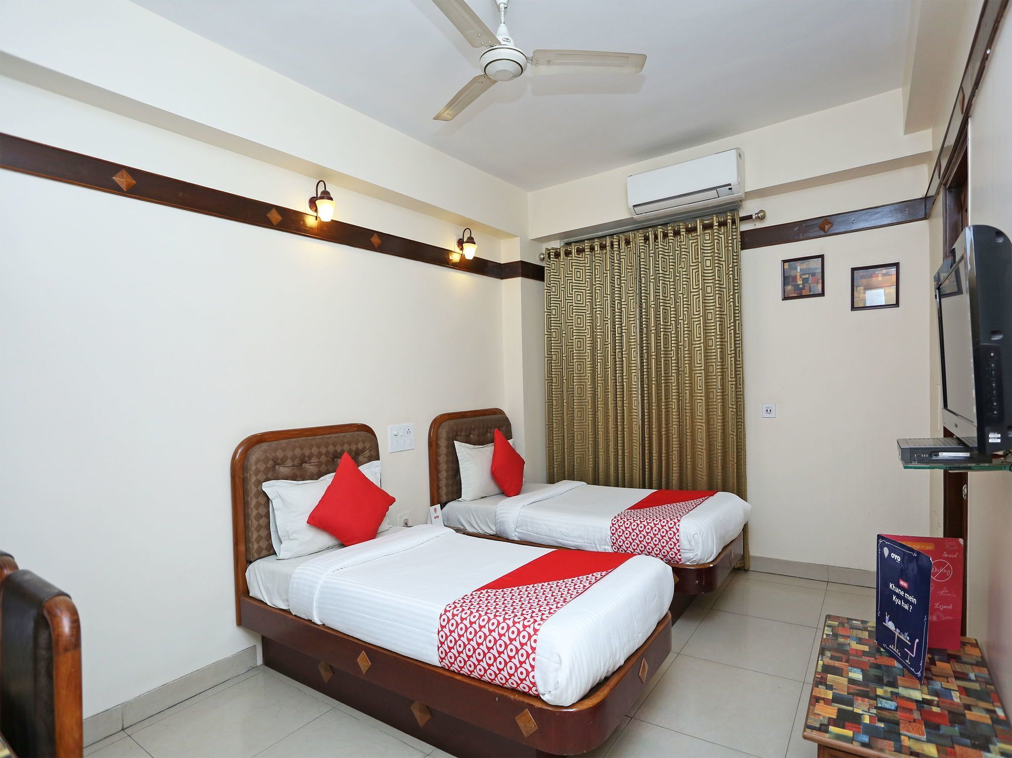 Hotel Amrit Regency Gauháti Kültér fotó