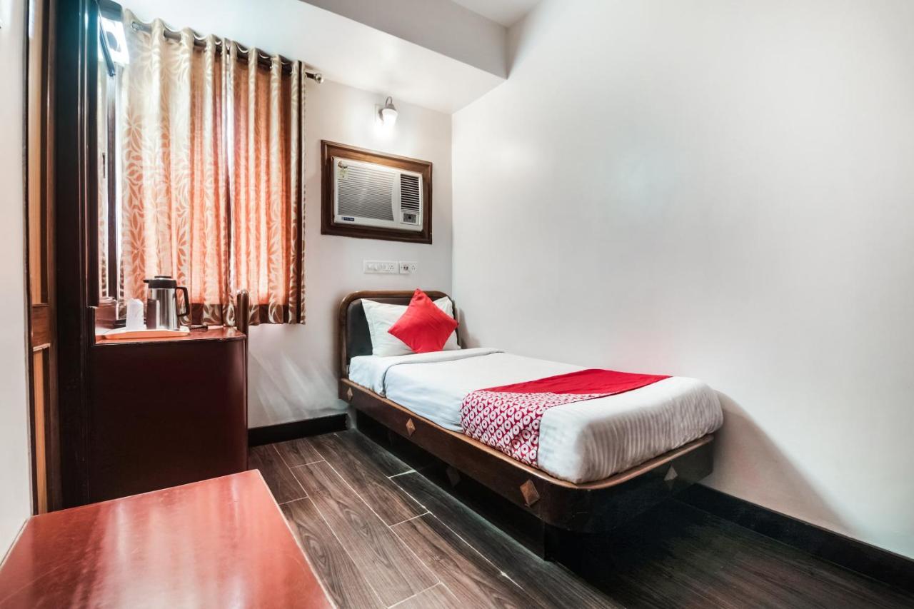 Hotel Amrit Regency Gauháti Kültér fotó